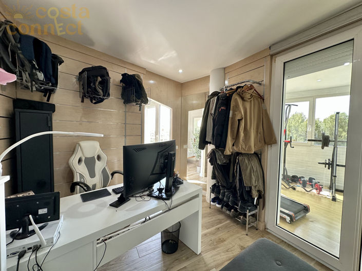 Image No.52-4 Bed Villa for sale