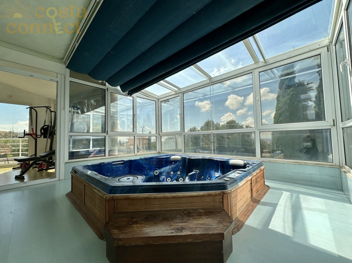 Image No.56-4 Bed Villa for sale