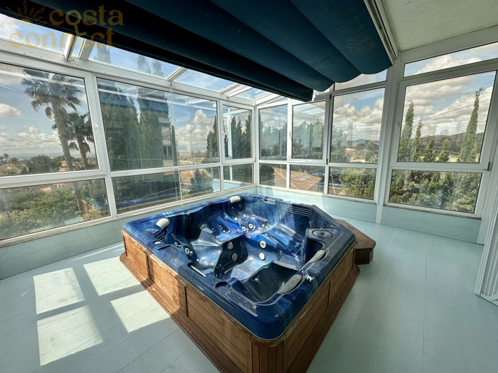 Image No.57-4 Bed Villa for sale