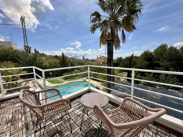 Image No.58-4 Bed Villa for sale