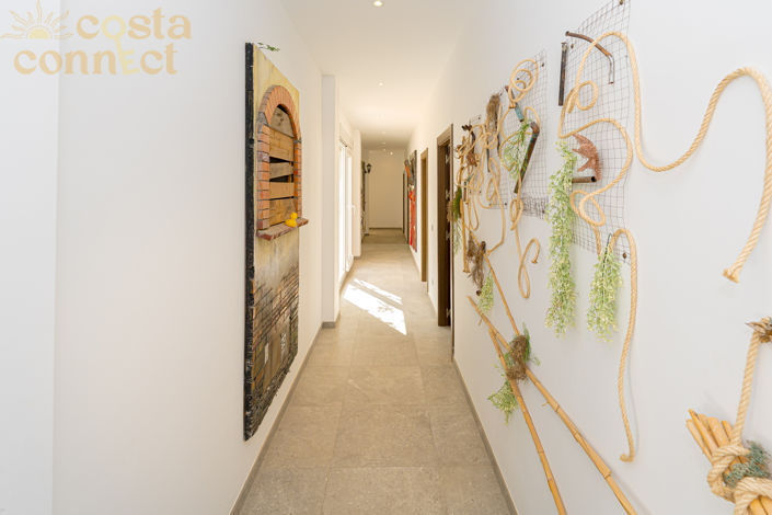 Image No.20-6 Bed Villa for sale