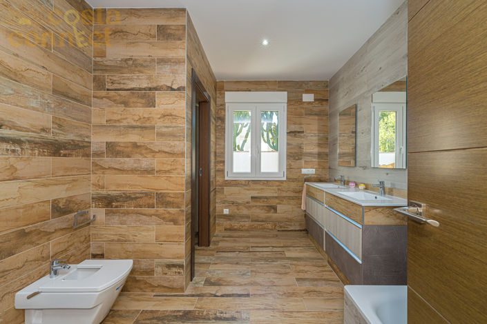 Image No.27-6 Bed Villa for sale