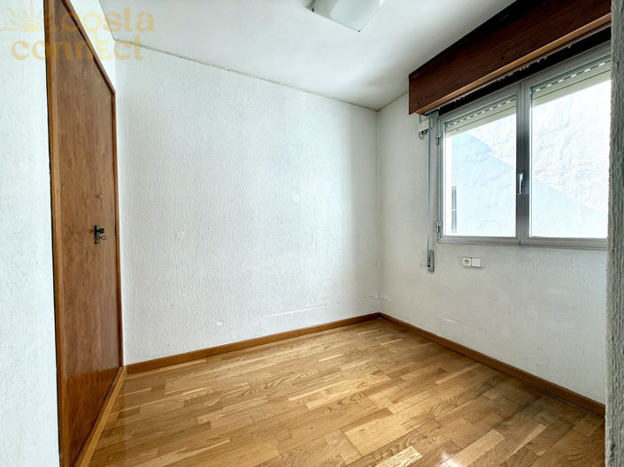 Image No.12-4 Bed Apartment for sale