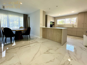 listing9907530097de77c6341500x100081969611419