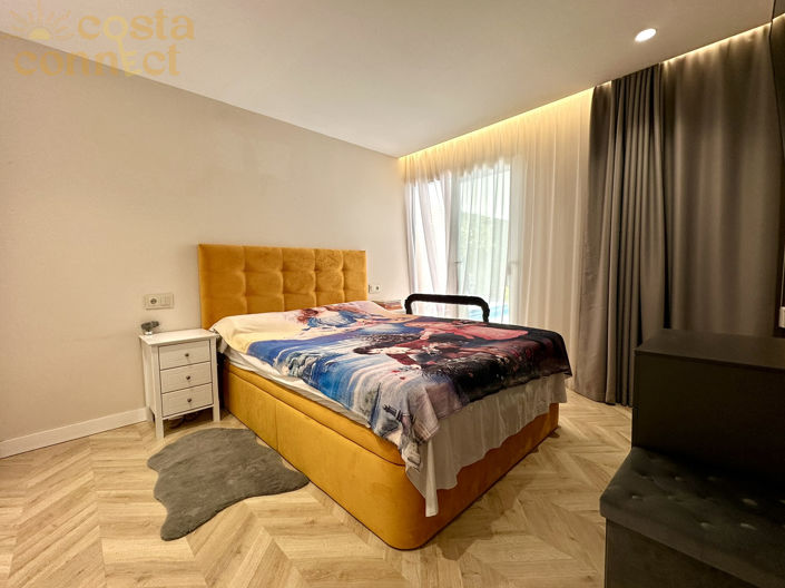 Image No.13-7 Bed Villa for sale