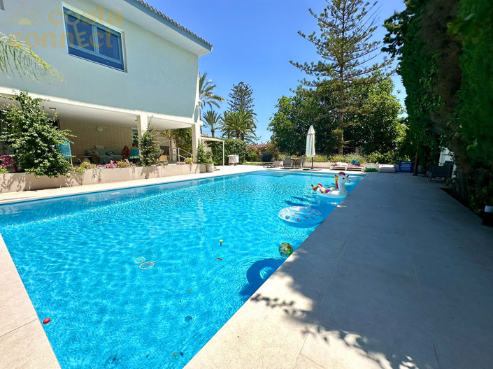 Image No.2-7 Bed Villa for sale