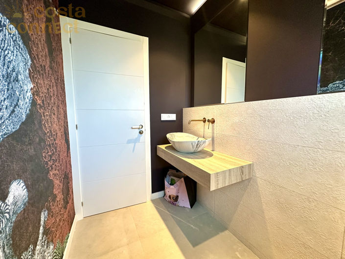 Image No.32-7 Bed Villa for sale