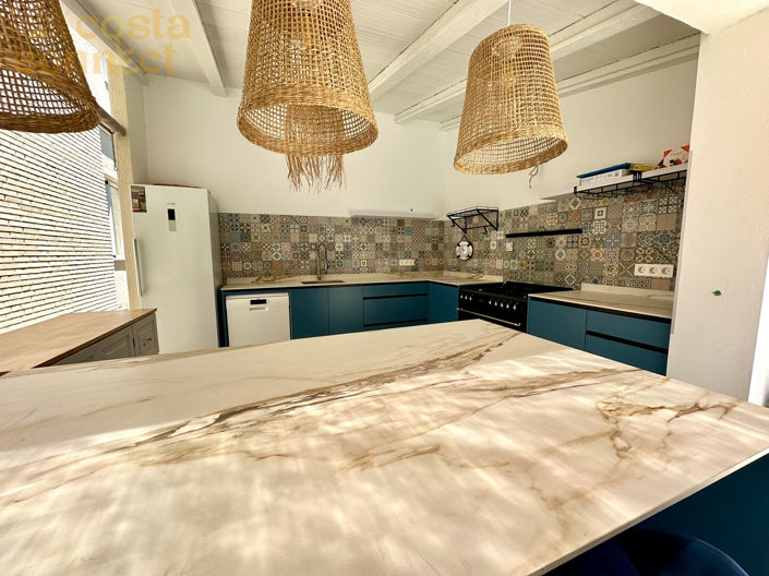 Image No.45-7 Bed Villa for sale