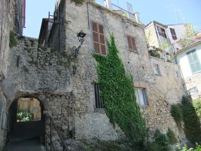 Image No.19-Maison de village de 3 chambres à vendre à Motopoli di Sabina