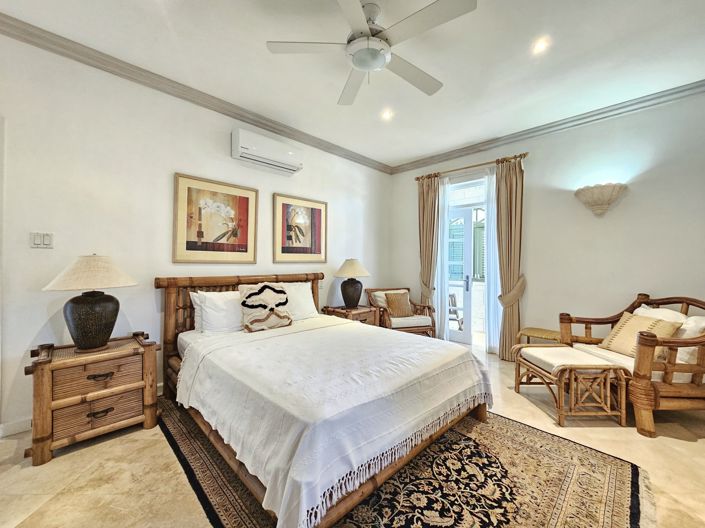 Image No.6-4 Bed Property for sale