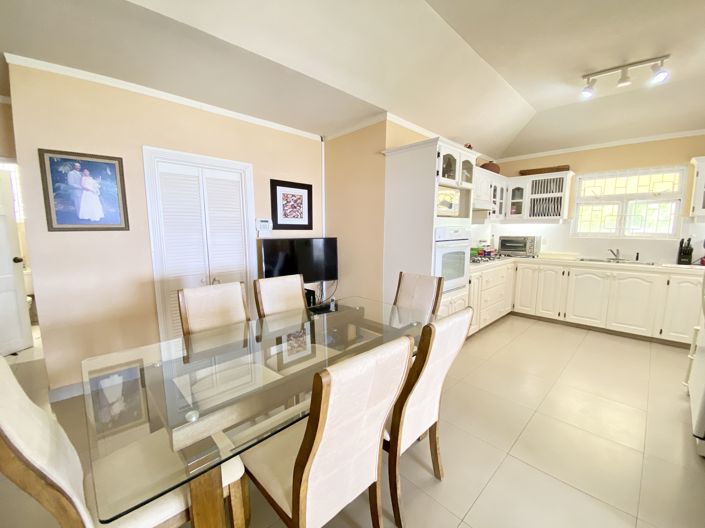 Image No.6-5 Bed Property for sale