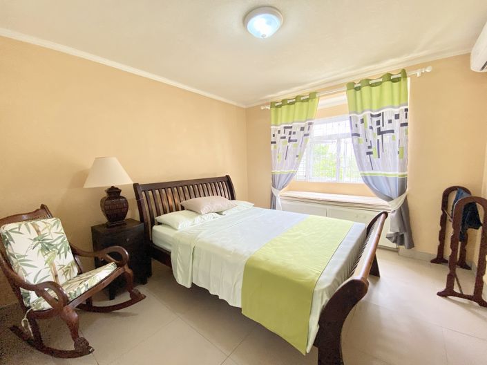 Image No.9-5 Bed Property for sale