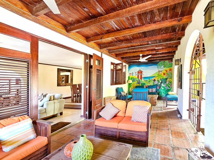 Image No.7-5 Bed Property for sale