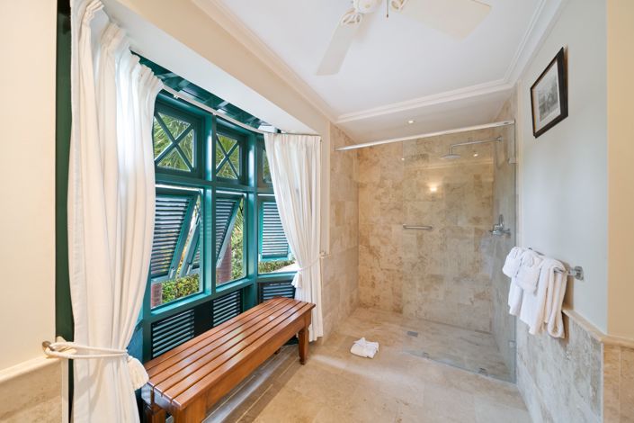 Image No.15-4 Bed Property for sale