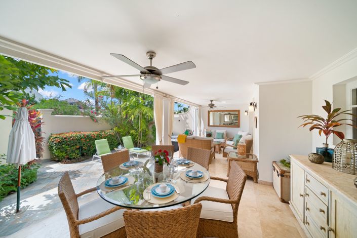 Image No.2-4 Bed Property for sale