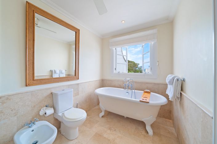 Image No.24-4 Bed Property for sale