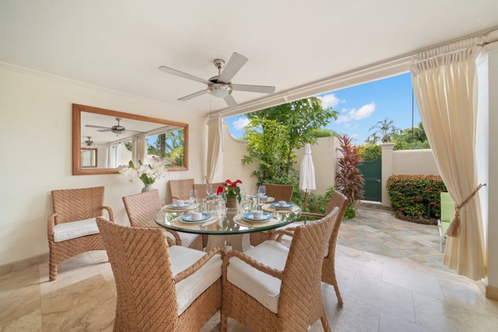 Image No.4-4 Bed Property for sale