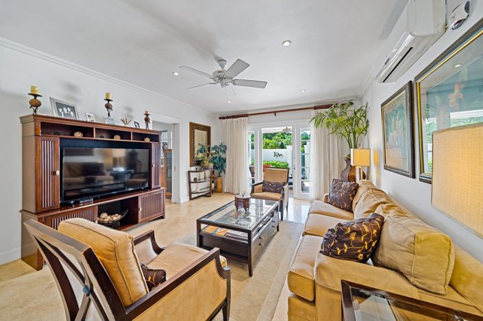 Image No.15-4 Bed Property for sale