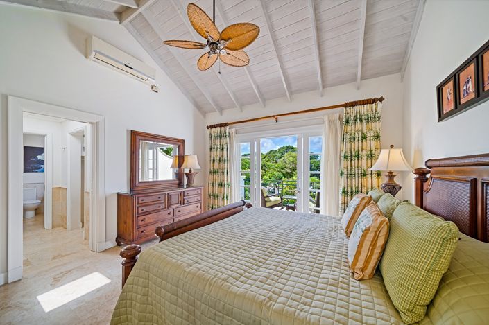 Image No.17-4 Bed Property for sale