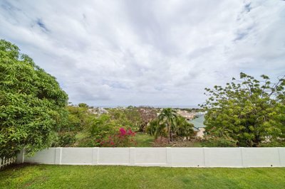 1e052a8e-2306-444b-8af9-16ca7ef0d45e