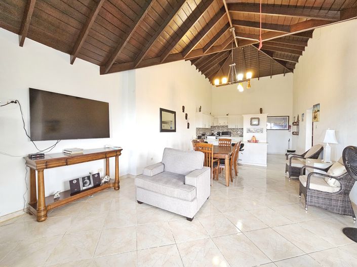 Image No.5-9 Bed Property for sale