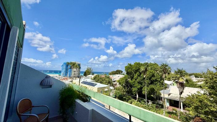 Image No.10-2 Bed Property for sale