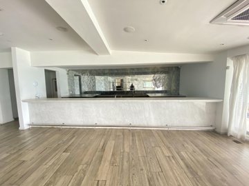 71ca768a-9472-4e4a-9b23-dd42f090935e