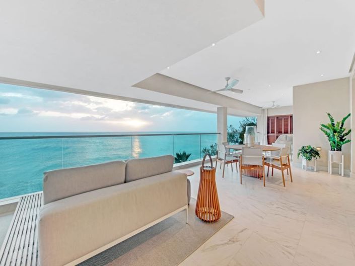 Image No.3-6 Bed Property for sale