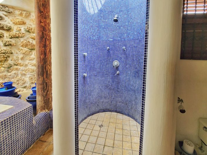 Image No.10-4 Bed House for sale