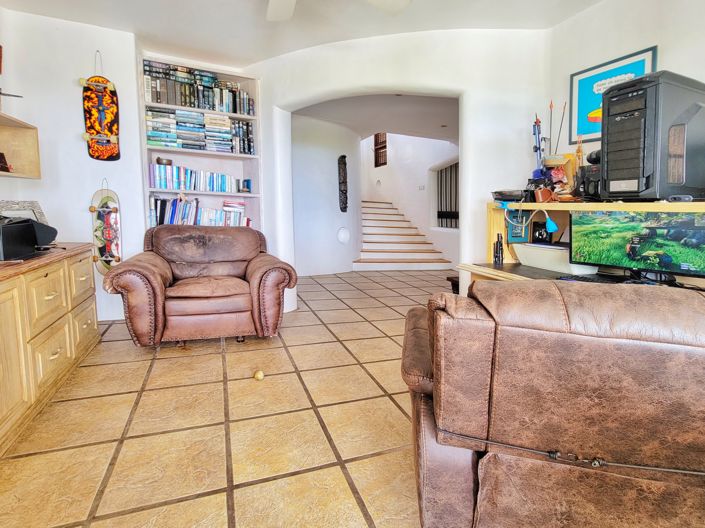 Image No.15-4 Bed House for sale