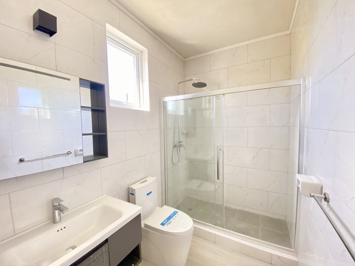 Image No.16-4 Bed Property for sale