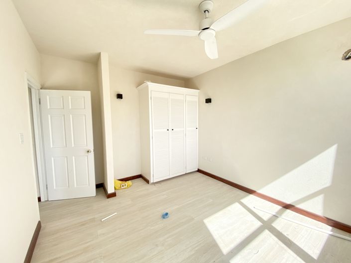 Image No.17-4 Bed Property for sale