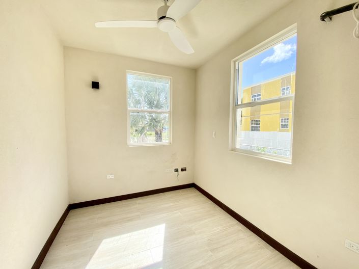 Image No.19-4 Bed Property for sale