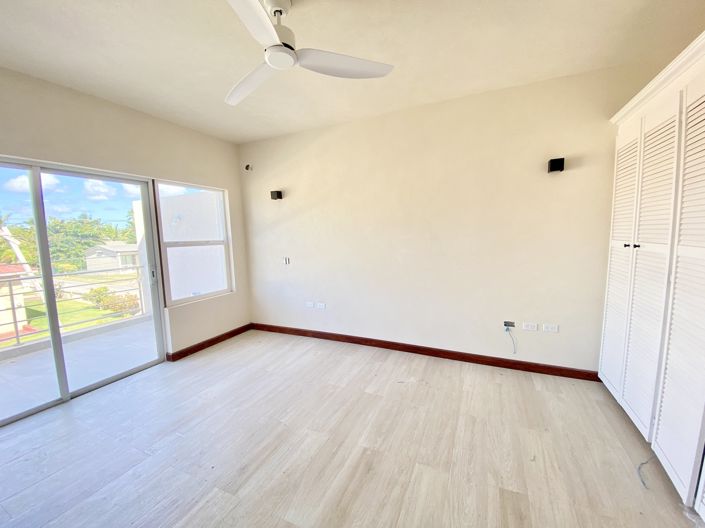 Image No.9-4 Bed Property for sale