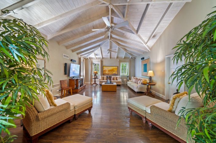 Image No.30-5 Bed House for sale