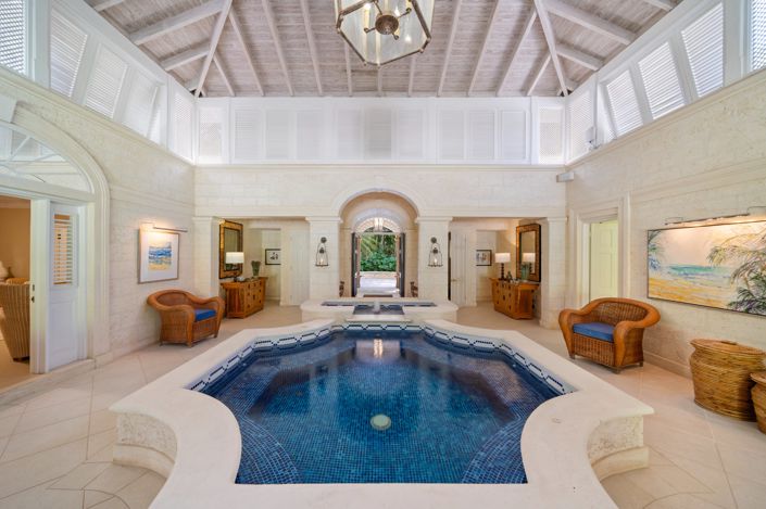 Image No.8-5 Bed House for sale