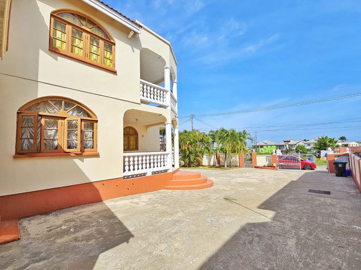 Image No.15-5 Bed House for sale