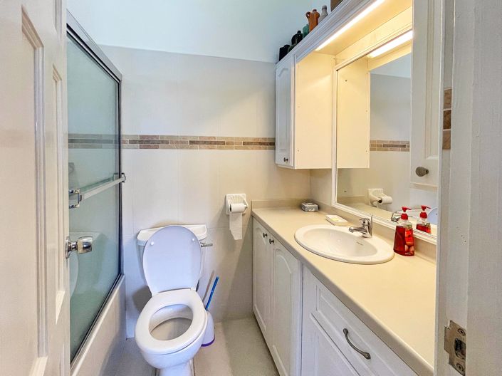 Image No.15-4 Bed House for sale