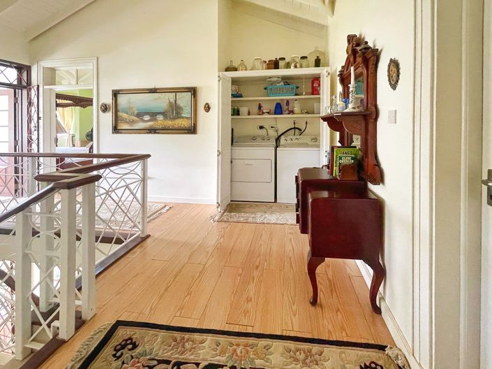 Image No.18-4 Bed House for sale