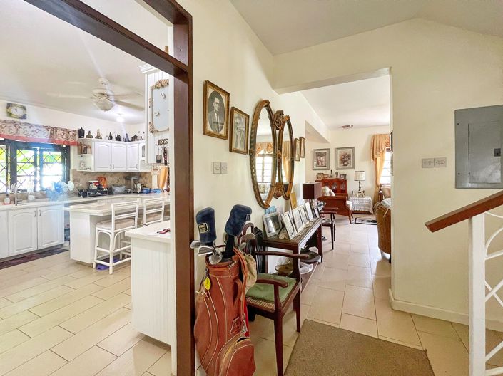 Image No.20-4 Bed House for sale