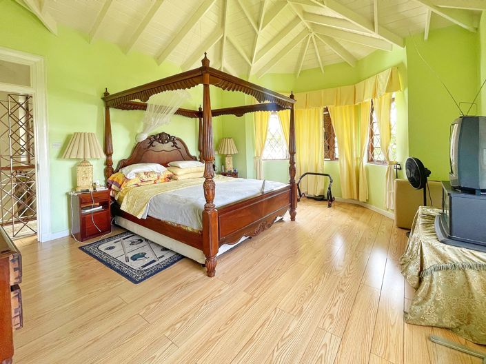 Image No.23-4 Bed House for sale