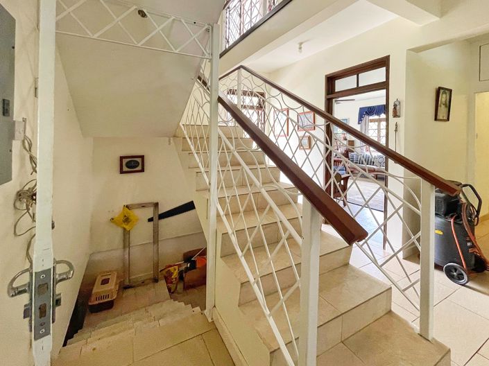 Image No.24-4 Bed House for sale