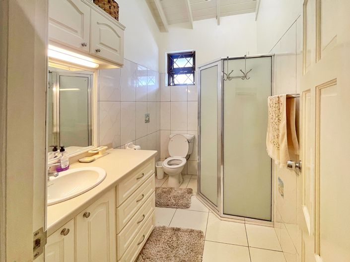 Image No.29-4 Bed House for sale