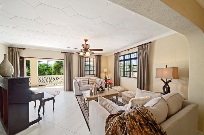 Image No.12-6 Bed House for sale