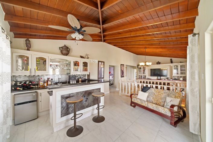 Image No.21-6 Bed House for sale