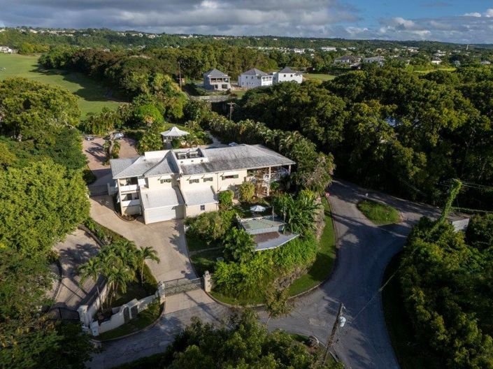 Image No.17-4 Bed Property for sale