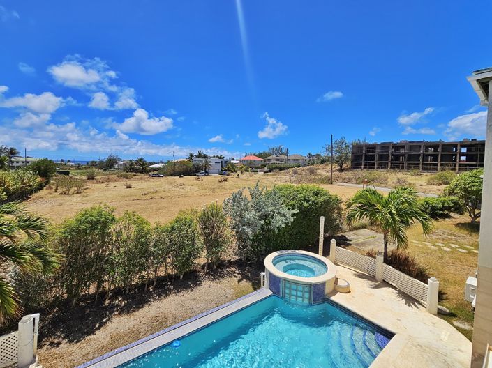 Image No.14-6 Bed House for sale