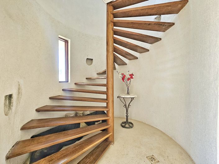 Image No.23-6 Bed House for sale