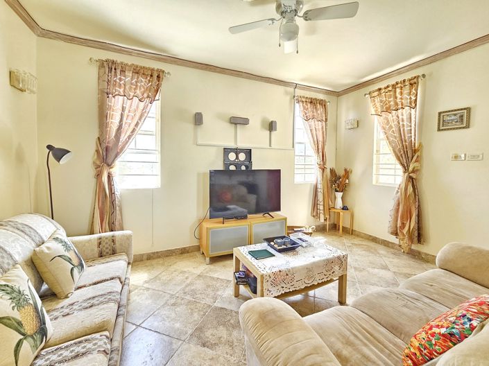 Image No.3-6 Bed House for sale