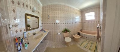 f7dfd1a6-1916-4883-badb-1005d09e416b